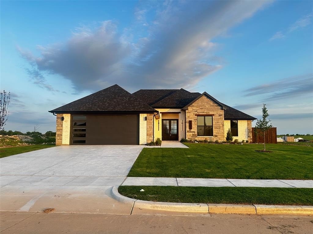 1805 Sudbury Drive, Cleburne, TX 76033, 4 Habitaciones Habitaciones , ,2 BañosBaños,Residential,En Venta,1805 Sudbury Drive,20886180