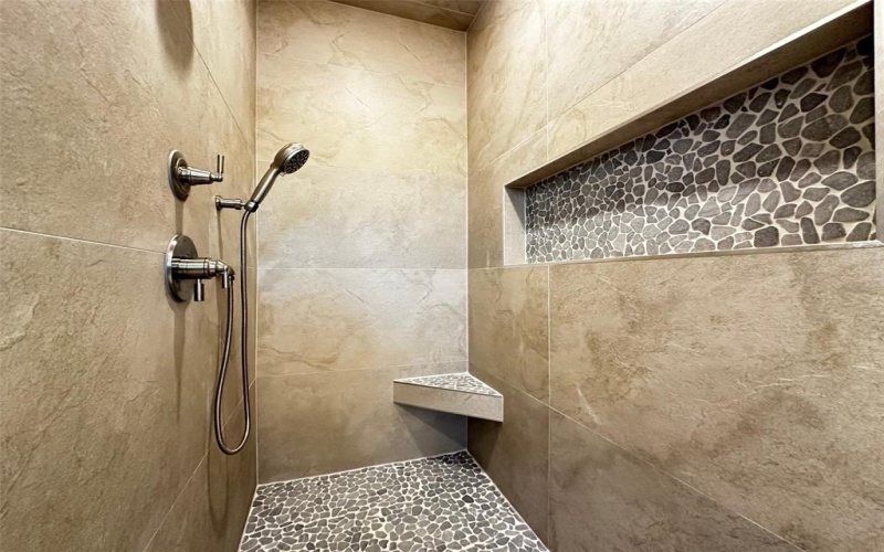 1805 Sudbury Drive, Cleburne, TX 76033, 4 Habitaciones Habitaciones , ,2 BañosBaños,Residential,En Venta,1805 Sudbury Drive,20886180