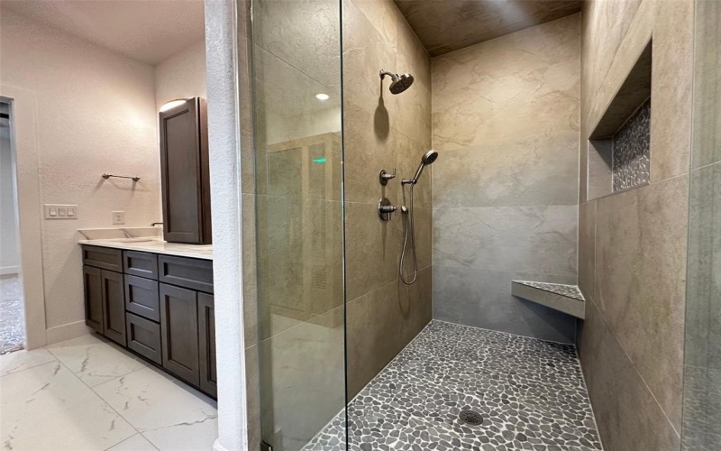1805 Sudbury Drive, Cleburne, TX 76033, 4 Habitaciones Habitaciones , ,2 BañosBaños,Residential,En Venta,1805 Sudbury Drive,20886180