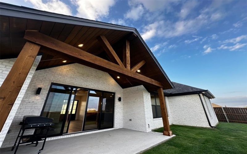 1805 Sudbury Drive, Cleburne, TX 76033, 4 Habitaciones Habitaciones , ,2 BañosBaños,Residential,En Venta,1805 Sudbury Drive,20886180