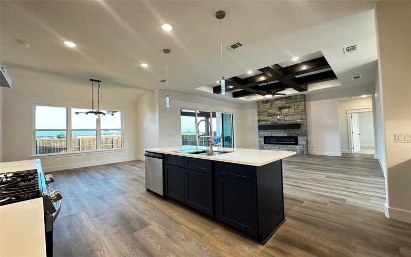 1805 Sudbury Drive, Cleburne, TX 76033, 4 Habitaciones Habitaciones , ,2 BañosBaños,Residential,En Venta,1805 Sudbury Drive,20886180