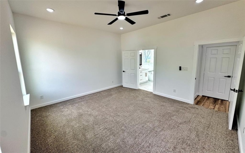8808 US HWY 69, Lone Oak, TX 75453, 4 Habitaciones Habitaciones , ,2 BañosBaños,Residential,En Venta,8808 US HWY 69,0,20886410