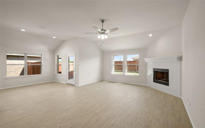320 Camryn Way, Cleburne, TX 76033, 4 Bedrooms Bedrooms, ,2 BathroomsBathrooms,Residential,For Sale,320 Camryn Way,20887684