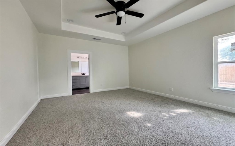 2010 Nantucket Village Drive, Dallas, TX 75217, 3 Bedrooms Bedrooms, ,2 BathroomsBathrooms,Residential,For Sale,2010 Nantucket Village Drive,20887728
