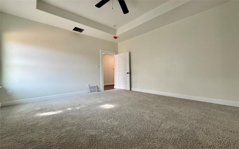 2010 Nantucket Village Drive, Dallas, TX 75217, 3 Bedrooms Bedrooms, ,2 BathroomsBathrooms,Residential,For Sale,2010 Nantucket Village Drive,20887728