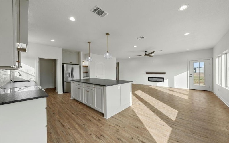 226 Stillmeadow Way, Whitney, TX 76692, 4 Bedrooms Bedrooms, ,2 BathroomsBathrooms,Residential,For Sale,226 Stillmeadow Way,20887730