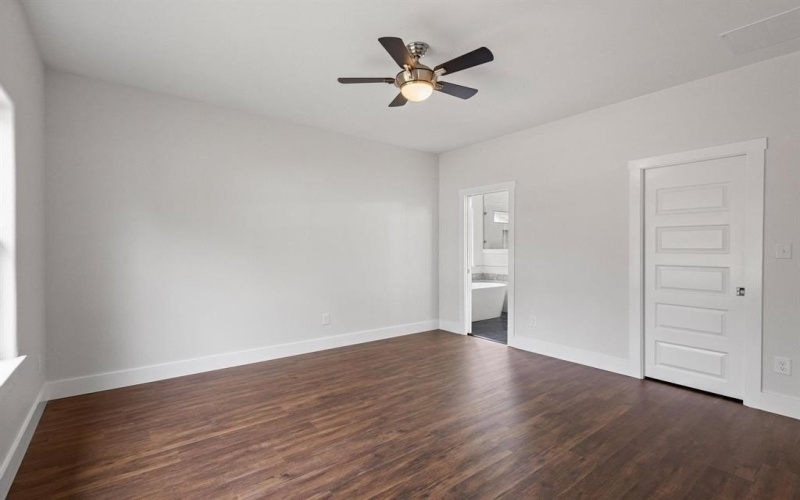 4511 Cox Street, Sherman, TX 75090, 3 Habitaciones Habitaciones , ,2 BañosBaños,Residential,En Venta,4511 Cox Street,20889932
