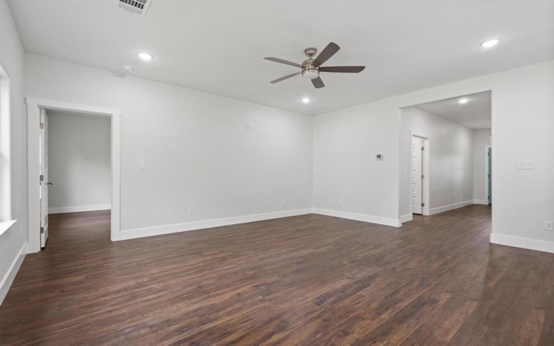 4511 Cox Street, Sherman, TX 75090, 3 Habitaciones Habitaciones , ,2 BañosBaños,Residential,En Venta,4511 Cox Street,20889932