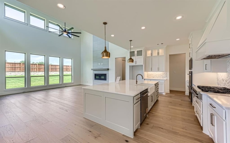 1804 Farmstead Road, Mansfield, TX 76063, 4 Habitaciones Habitaciones , ,5 BañosBaños,Residential,En Venta,1804 Farmstead Road,20887760