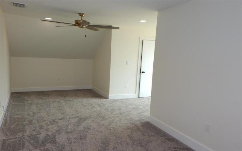 121 INDIAN ROCK DR, Gilmer, TX 75645, 5 Habitaciones Habitaciones , ,3 BañosBaños,Residential,En Venta,121 INDIAN ROCK DR,0,20890079