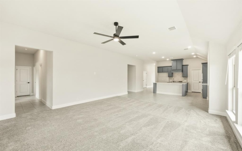821 Alamo Court, DeSoto, TX 75115, 4 Habitaciones Habitaciones , ,2 BañosBaños,Residential,En Venta,821 Alamo Court,20888020