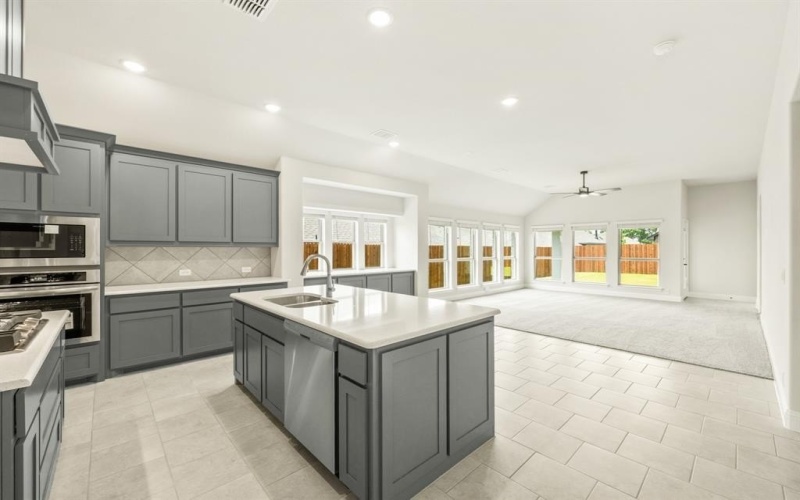 821 Alamo Court, DeSoto, TX 75115, 4 Habitaciones Habitaciones , ,2 BañosBaños,Residential,En Venta,821 Alamo Court,20888020