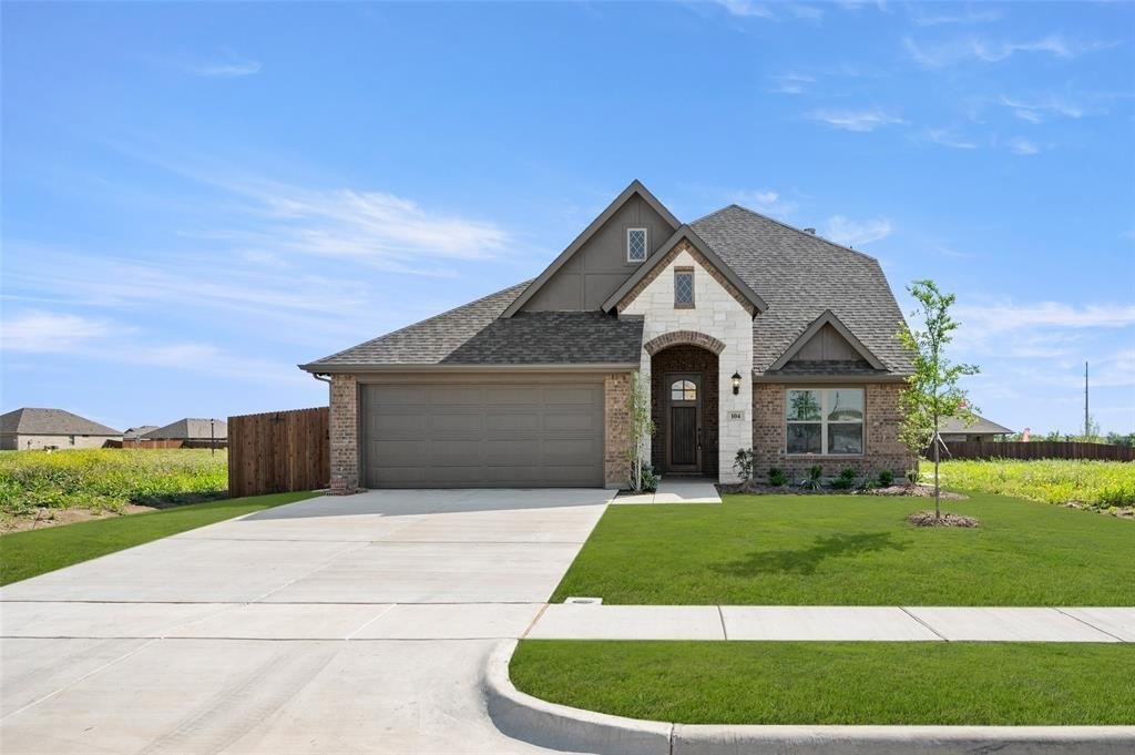 104 Trinity, Grandview, TX 76050, 4 Habitaciones Habitaciones , ,3 BañosBaños,Residential,En Venta,104 Trinity,20888035