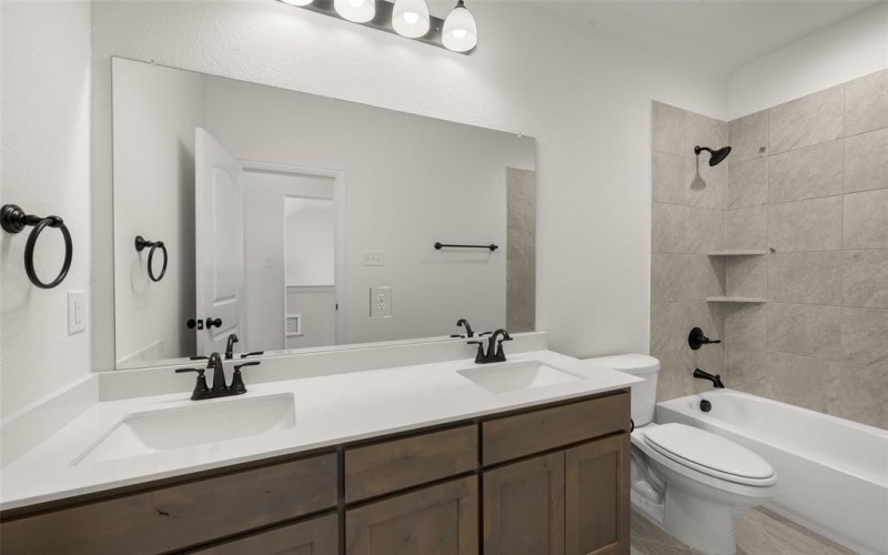 104 Trinity, Grandview, TX 76050, 4 Habitaciones Habitaciones , ,3 BañosBaños,Residential,En Venta,104 Trinity,20888035