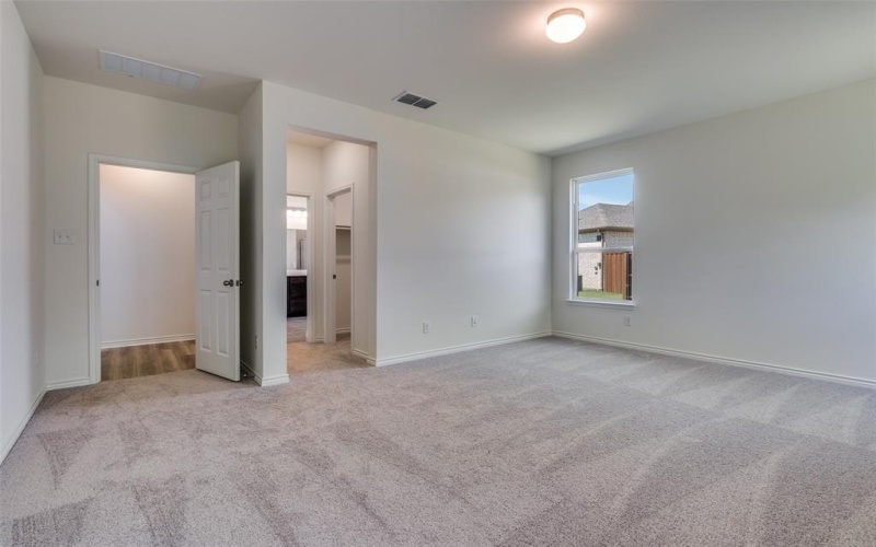 1007 Auburn Drive, Justin, TX 76247, 5 Bedrooms Bedrooms, ,5 BathroomsBathrooms,Residential,For Sale,1007 Auburn Drive,0,20890184
