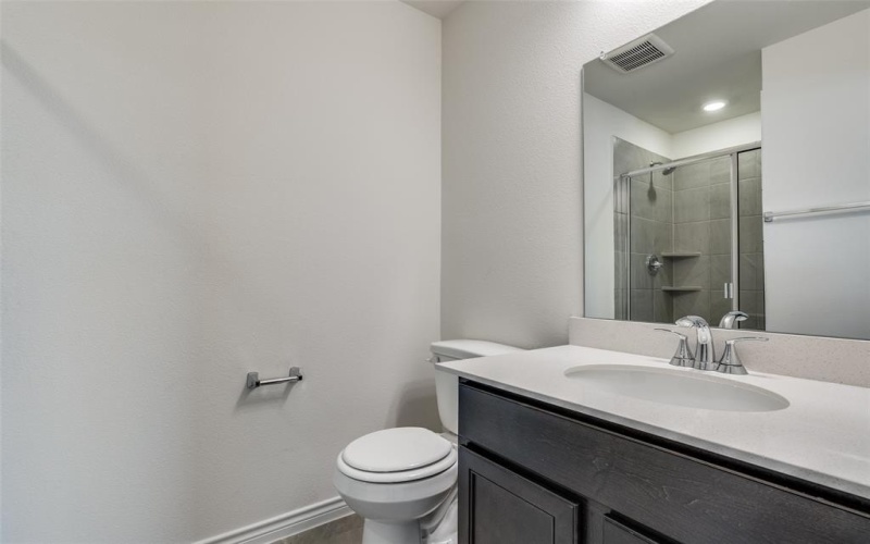 1007 Auburn Drive, Justin, TX 76247, 5 Bedrooms Bedrooms, ,5 BathroomsBathrooms,Residential,For Sale,1007 Auburn Drive,0,20890184