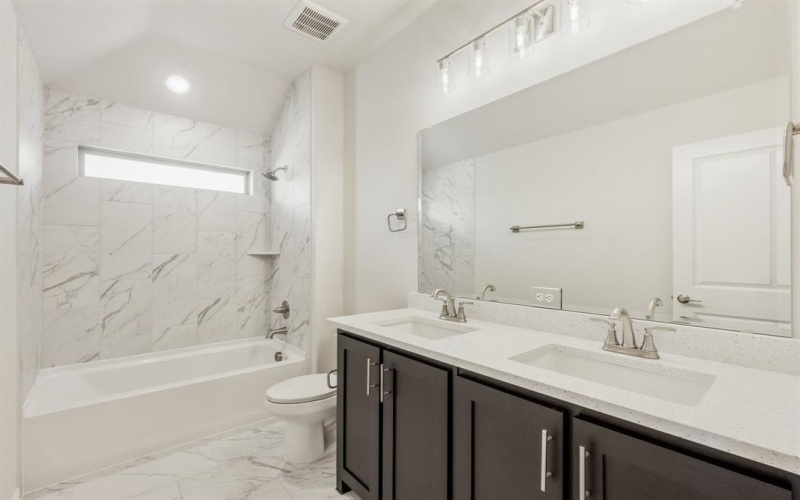 1126 Cardinal Drive, Midlothian, TX 76065, 5 Bedrooms Bedrooms, ,5 BathroomsBathrooms,Residential,For Sale,1126 Cardinal Drive,20888044
