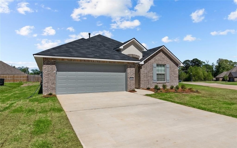 5614 Red Pine Street, Shreveport, LA 71129, 3 Bedrooms Bedrooms, ,2 BathroomsBathrooms,Residential,For Sale,5614 Red Pine Street,20886473