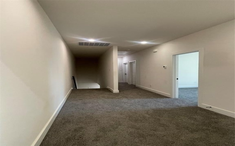 501 N Moore Street, Dallas, TX 75203, 3 Habitaciones Habitaciones , ,2 BañosBaños,Residential,En Venta,501 N Moore Street,20886683