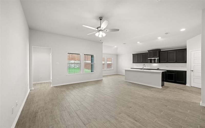 2612 Streamside, Burleson, TX 76028, 3 Bedrooms Bedrooms, ,2 BathroomsBathrooms,Residential,For Sale,2612 Streamside,20888780