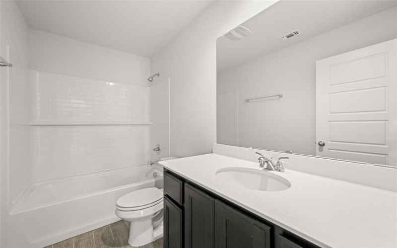 2612 Streamside, Burleson, TX 76028, 3 Bedrooms Bedrooms, ,2 BathroomsBathrooms,Residential,For Sale,2612 Streamside,20888780