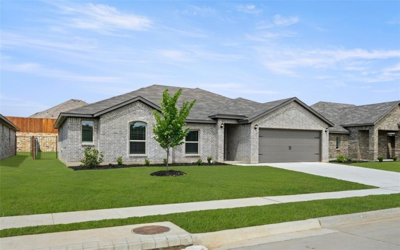2612 Streamside, Burleson, TX 76028, 3 Bedrooms Bedrooms, ,2 BathroomsBathrooms,Residential,For Sale,2612 Streamside,20888780