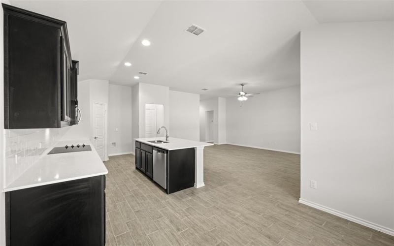 2612 Streamside, Burleson, TX 76028, 3 Bedrooms Bedrooms, ,2 BathroomsBathrooms,Residential,For Sale,2612 Streamside,20888780