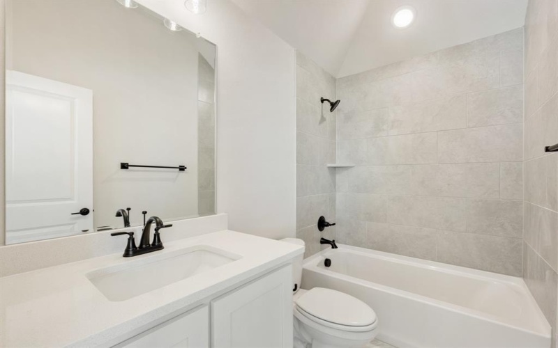 3925 Clingsman Way, McKinney, TX 75071, 4 Bedrooms Bedrooms, ,3 BathroomsBathrooms,Residential,For Sale,3925 Clingsman Way,20888850