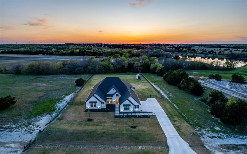 126 Deer Crossing Road, Gunter, TX 75058, 4 Bedrooms Bedrooms, ,3 BathroomsBathrooms,Residential,For Sale,126 Deer Crossing Road,20888904
