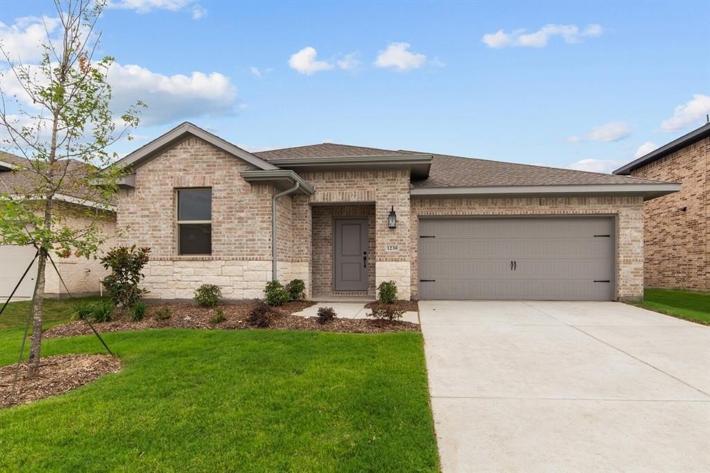 1239 Champlain Way, Dallas, TX 75253, 3 Bedrooms Bedrooms, ,2 BathroomsBathrooms,Residential,For Sale,1239 Champlain Way,20888928