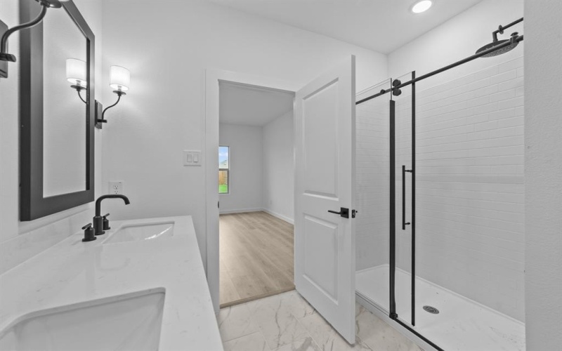 1239 Champlain Way, Dallas, TX 75253, 3 Bedrooms Bedrooms, ,2 BathroomsBathrooms,Residential,For Sale,1239 Champlain Way,20888928