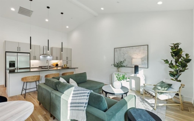 2142 Lovedale Avenue #101, Dallas, TX 75235, 2 Habitaciones Habitaciones , ,2 BañosBaños,Residential,En Venta,2142 Lovedale Avenue,20887010