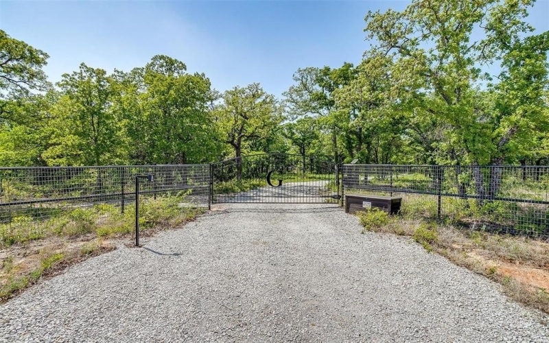 313 Broken Rd Road, Perrin, TX 76486, 2 Bedrooms Bedrooms, ,1 BathroomBathrooms,Residential,For Sale,313 Broken Rd Road,0,20888975