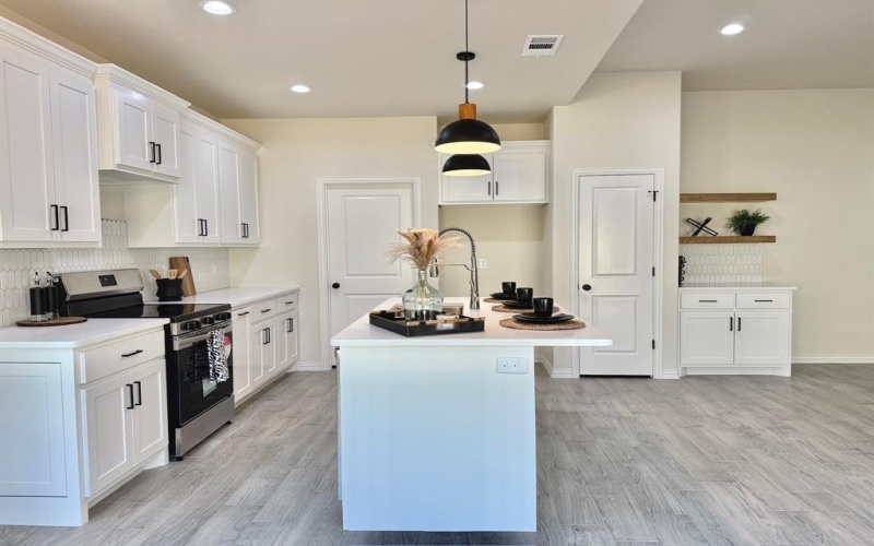 5507 San Jacinto Drive, Granbury, TX 76048, 4 Habitaciones Habitaciones , ,2 BañosBaños,Residential,En Venta,5507 San Jacinto Drive,20888995
