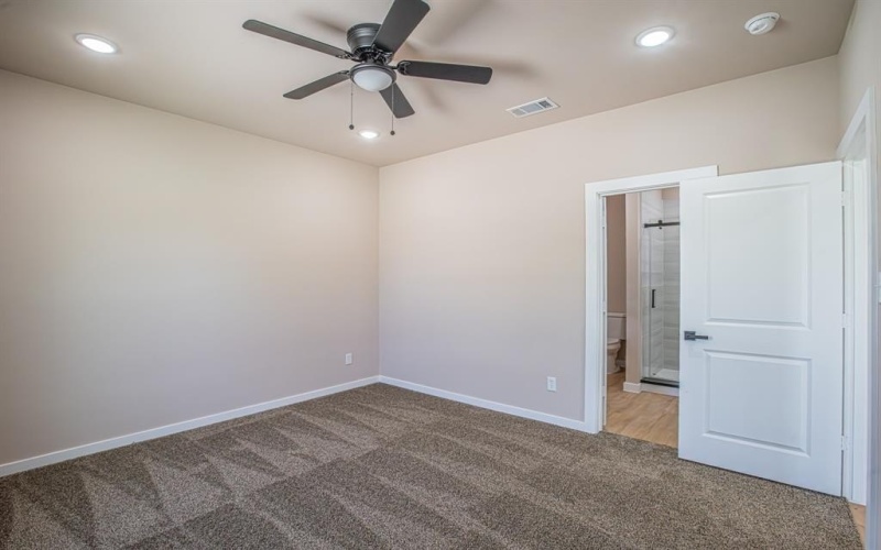 120 Brookview Drive, Bridgeport, TX 76426, 4 Habitaciones Habitaciones , ,2 BañosBaños,Residential,En Venta,120 Brookview Drive,20889008