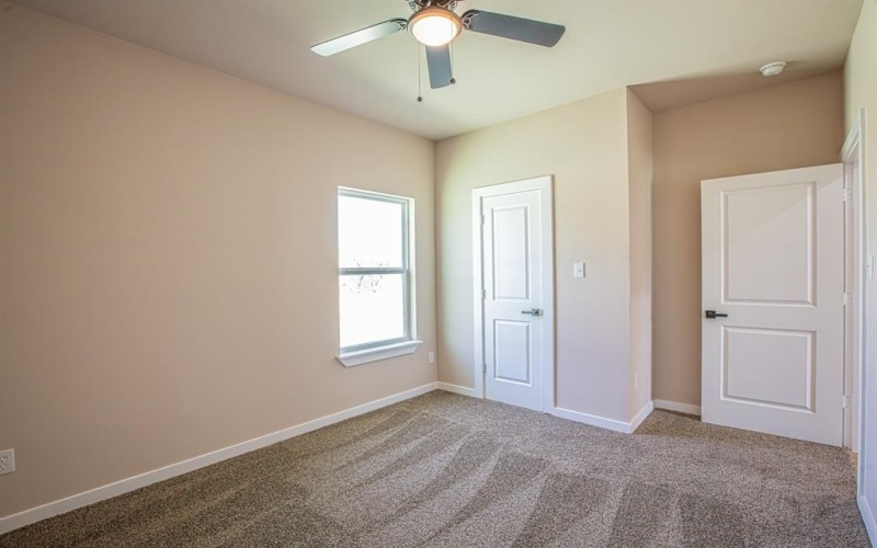 120 Brookview Drive, Bridgeport, TX 76426, 4 Habitaciones Habitaciones , ,2 BañosBaños,Residential,En Venta,120 Brookview Drive,20889008