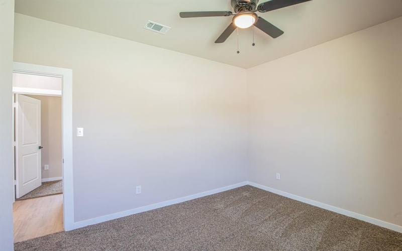 120 Brookview Drive, Bridgeport, TX 76426, 4 Habitaciones Habitaciones , ,2 BañosBaños,Residential,En Venta,120 Brookview Drive,20889008