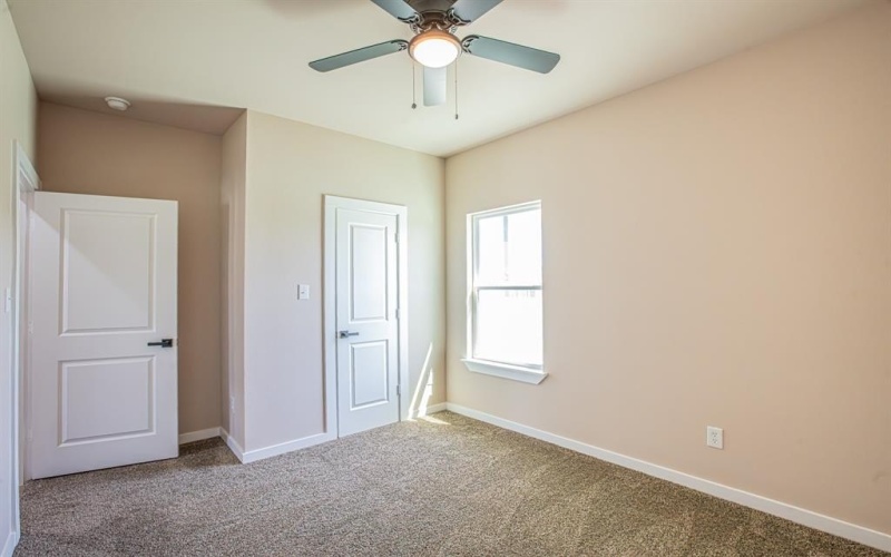 120 Brookview Drive, Bridgeport, TX 76426, 4 Habitaciones Habitaciones , ,2 BañosBaños,Residential,En Venta,120 Brookview Drive,20889008