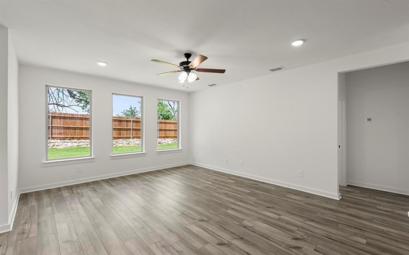 1516 Edgeway, Aubrey, TX 76227, 4 Habitaciones Habitaciones , ,3 BañosBaños,Residential,En Venta,1516 Edgeway,20887070