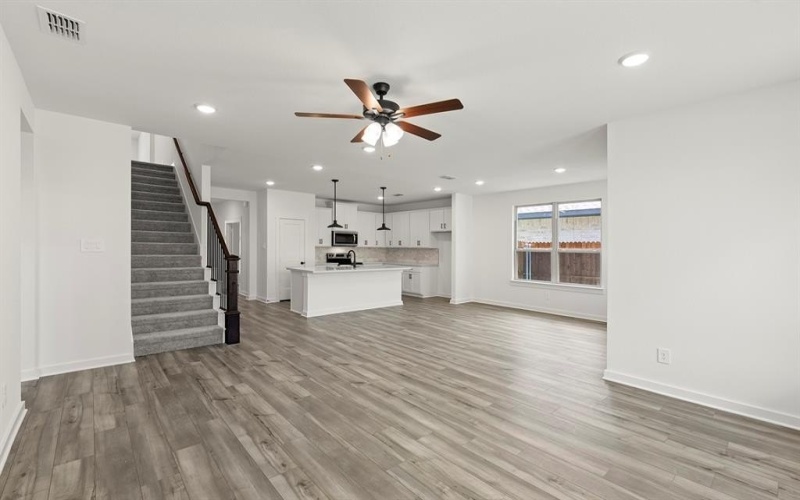 1516 Edgeway, Aubrey, TX 76227, 4 Habitaciones Habitaciones , ,3 BañosBaños,Residential,En Venta,1516 Edgeway,20887070