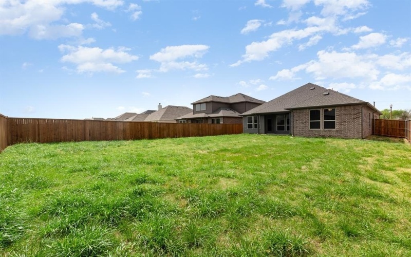 2601 Glasgow Drive, Denton, TX 76207, 3 Bedrooms Bedrooms, ,2 BathroomsBathrooms,Residential,For Sale,2601 Glasgow Drive,20887165