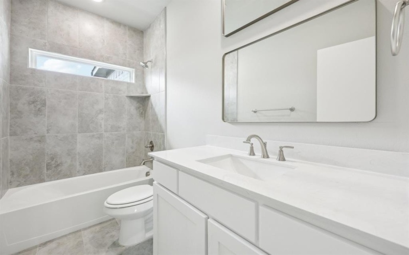 203 E Park Street, Little Elm, TX 75068, 3 Habitaciones Habitaciones , ,2 BañosBaños,Residential,En Venta,203 E Park Street,20889482