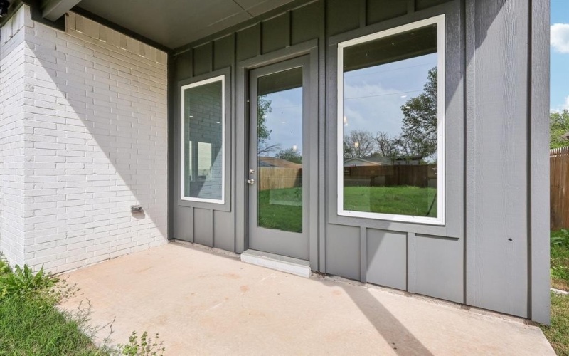 203 E Park Street, Little Elm, TX 75068, 3 Habitaciones Habitaciones , ,2 BañosBaños,Residential,En Venta,203 E Park Street,20889482