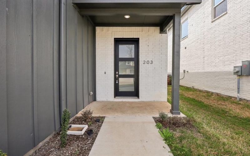 203 E Park Street, Little Elm, TX 75068, 3 Habitaciones Habitaciones , ,2 BañosBaños,Residential,En Venta,203 E Park Street,20889482