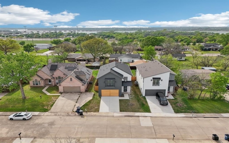 203 E Park Street, Little Elm, TX 75068, 3 Habitaciones Habitaciones , ,2 BañosBaños,Residential,En Venta,203 E Park Street,20889482