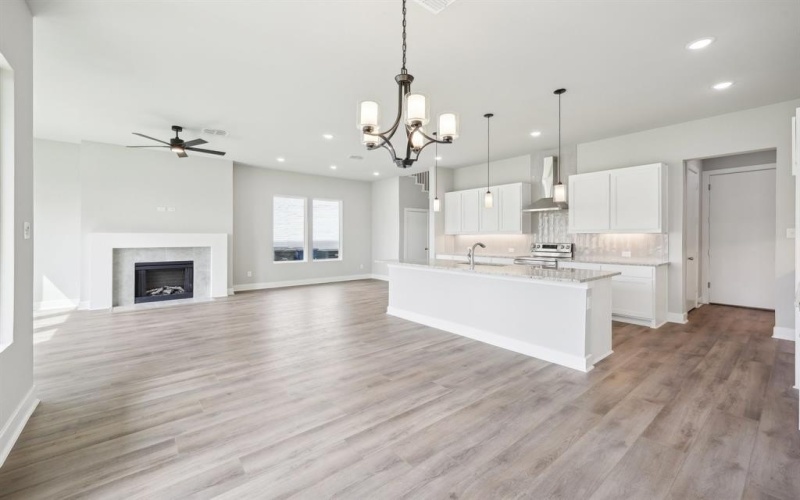 203 E Park Street, Little Elm, TX 75068, 3 Habitaciones Habitaciones , ,2 BañosBaños,Residential,En Venta,203 E Park Street,20889482