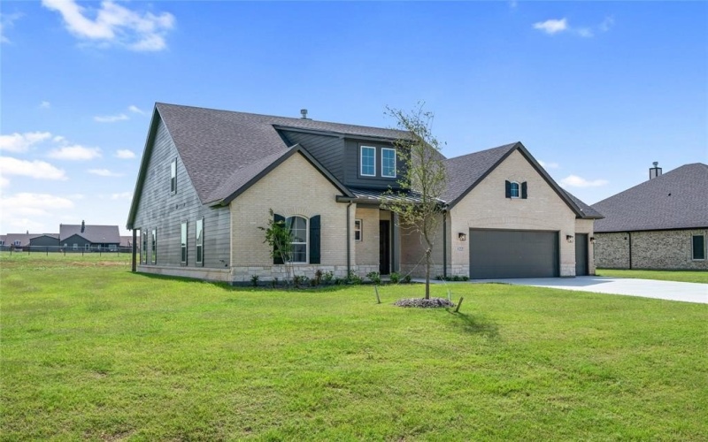 122 Brandywine Trail, Rhome, TX 76078, 4 Bedrooms Bedrooms, ,3 BathroomsBathrooms,Residential,For Sale,122 Brandywine Trail,20887545