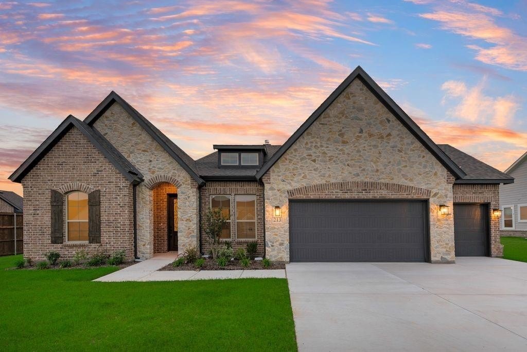 213 Meadow Vista Drive, New Fairview, TX 76078, 4 Bedrooms Bedrooms, ,3 BathroomsBathrooms,Residential,For Sale,213 Meadow Vista Drive,20887571