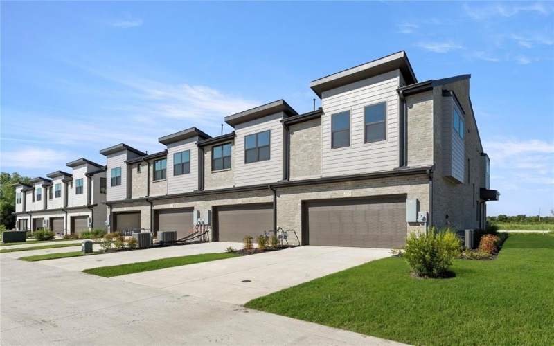 2001 Aldrich Mews, Celina, TX 75009, 3 Bedrooms Bedrooms, ,2 BathroomsBathrooms,Residential,For Sale,2001 Aldrich Mews,0,20889669