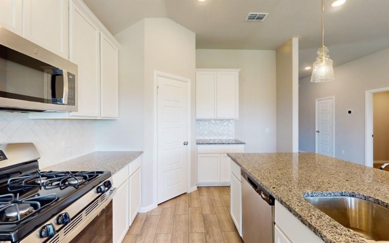 1608 Etosha Drive, Royse City, TX 75189, 4 Bedrooms Bedrooms, ,3 BathroomsBathrooms,Residential,For Sale,1608 Etosha Drive,20890247